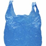 La de plástico menos denso es la tercera